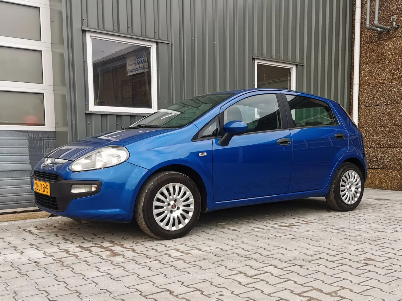 Fiat Punto Evo pictured from the front left.